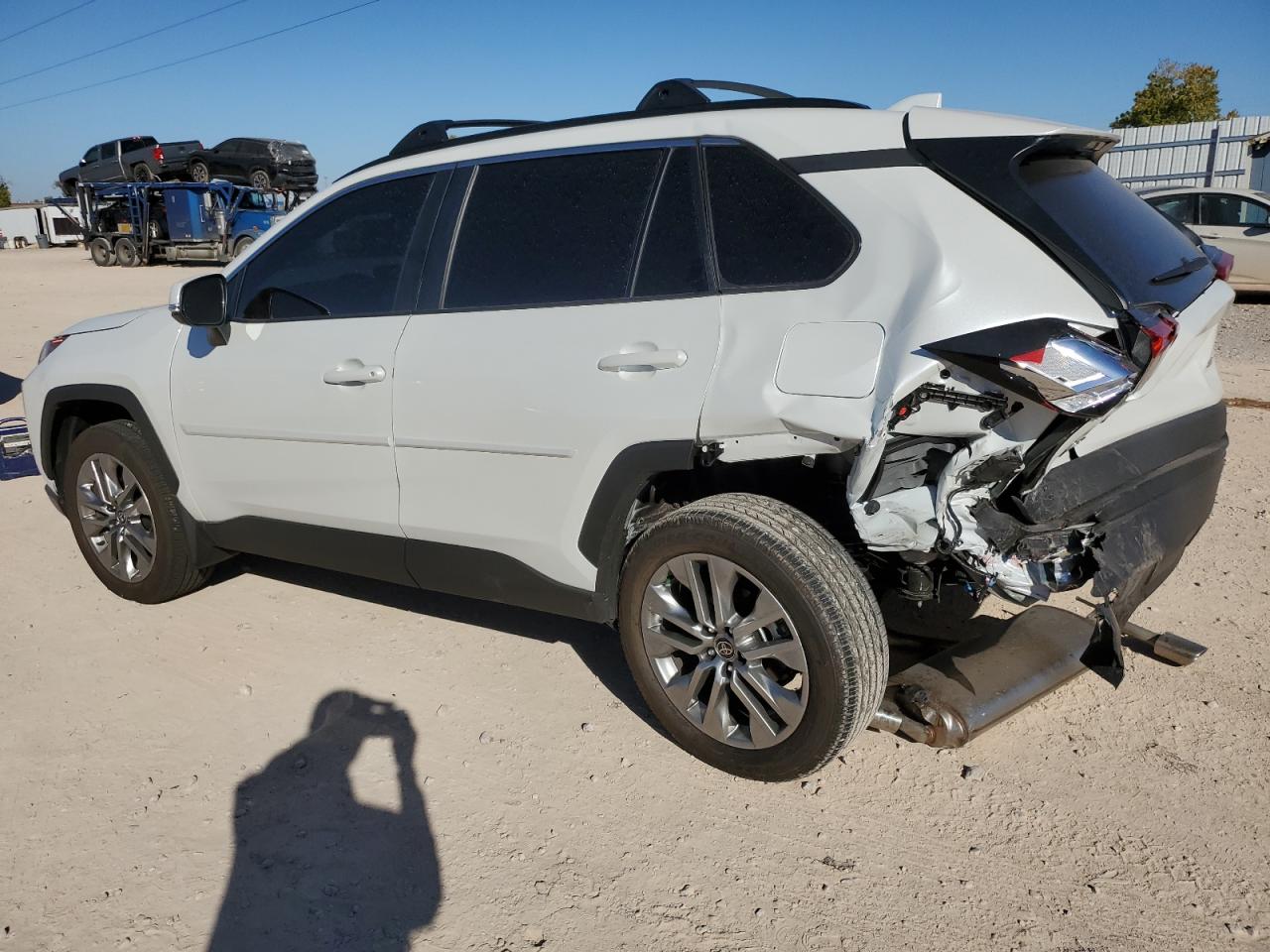 Image 2 of 2023 TOYOTA RAV4 XLE PREMIUM 2023 with VIN 2T3C1RFV5PW269828