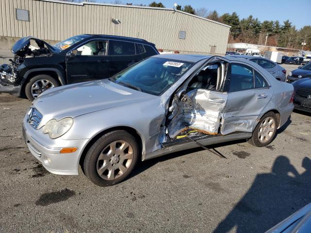 Image 1 of 2005 MERCEDES-BENZ C-CLASS 240 4MATIC 2005 with VIN WDBRF81J15F695085
