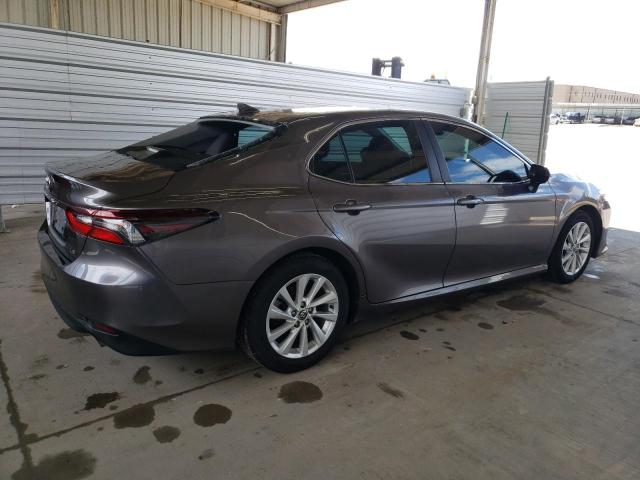 Obraz 3 z 2022 TOYOTA CAMRY LE 2022 z VIN 4T1C11AK3NU655216