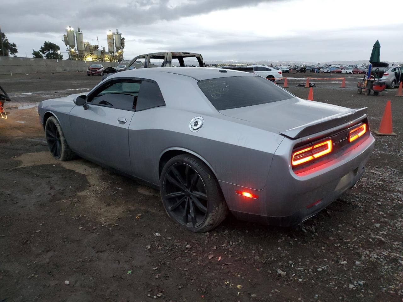 Obraz 2 z 2018 DODGE CHALLENGER SXT 2018 z VIN 2C3CDZAG9JH245852