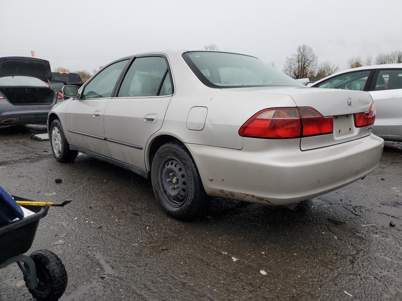 Изображение 2 1999 HONDA ACCORD LX 1999 с VIN 1HGCG164XXA037118