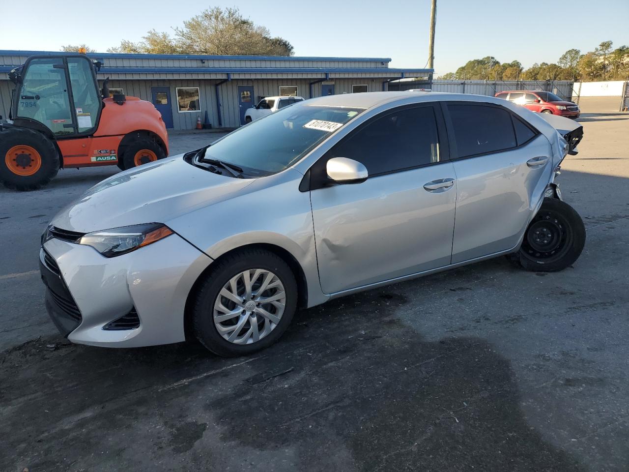 Image 1 of 2018 TOYOTA COROLLA L 2018 with VIN 5YFBURHEXJP822152