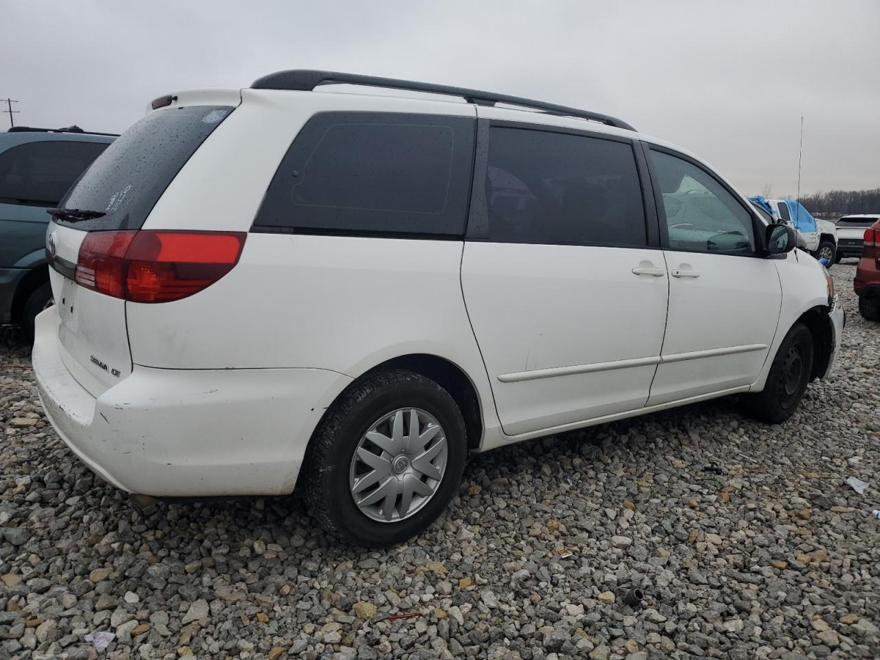 Image 3 of 2005 TOYOTA SIENNA CE 2005 with VIN 5TDZA23C55S329478