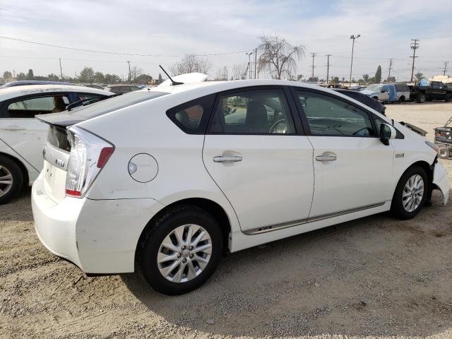 Image 3 of 2013 TOYOTA PRIUS PLUG-IN  2013 with VIN JTDKN3DP6D3041577