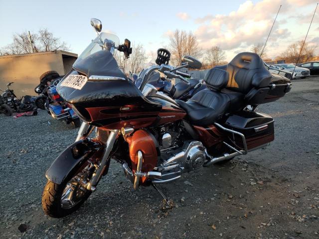 Image 2 of 2015 HARLEY-DAVIDSON FLTRUSE CVO ROAD GLIDE 2015 with VIN 1HD1TAN10FB961969