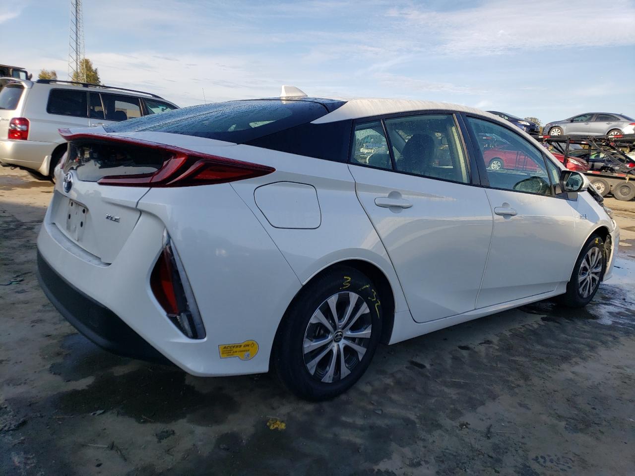Изображение 3 2021 TOYOTA PRIUS PRIME LE 2021 с VIN JTDKAMFP3M3188535
