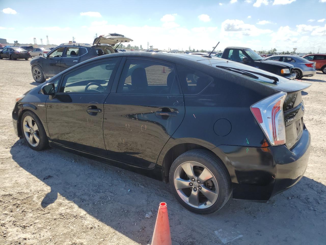 Image 2 of Toyota Prius 2013 with VIN JTDKN3DU2D5596052