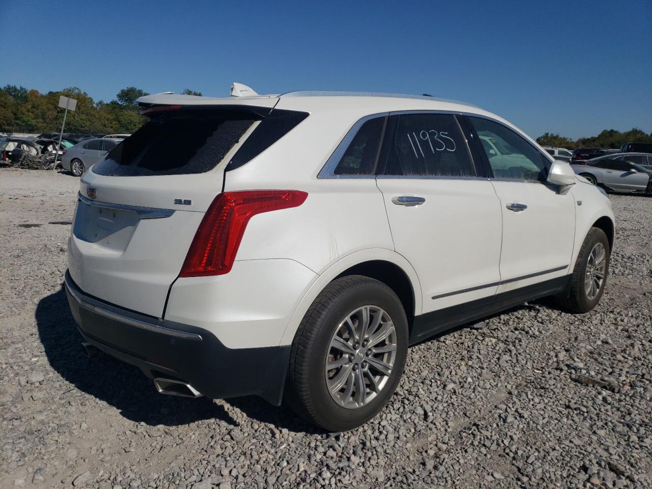 Image 3 of 2017 CADILLAC XT5 LUXURY 2017 with VIN 1GYKNBRS8HZ114811