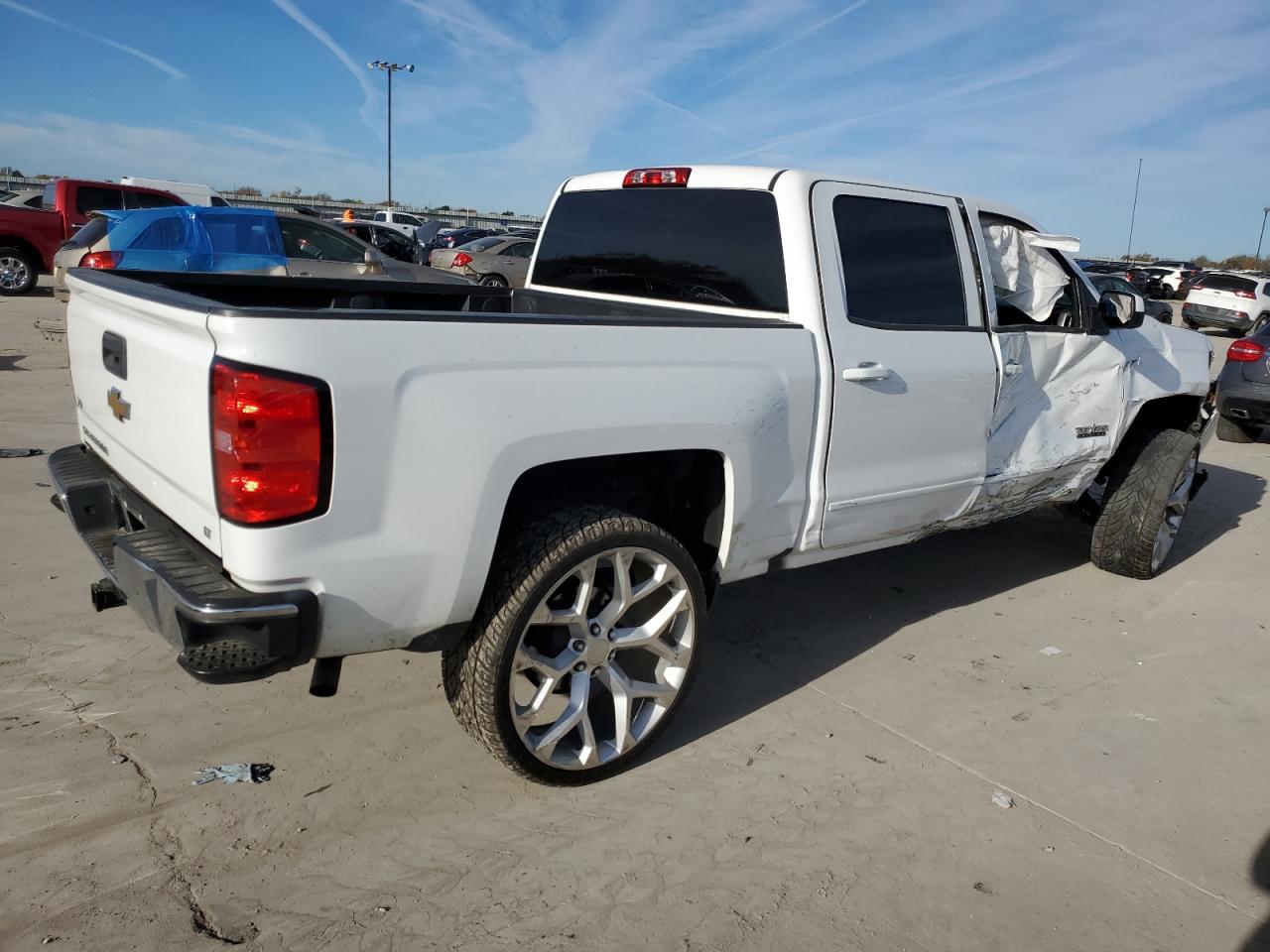 Obraz 3 z 2018 CHEVROLET SILVERADO C1500 LT 2018 z VIN 3GCPCREC3JG272942