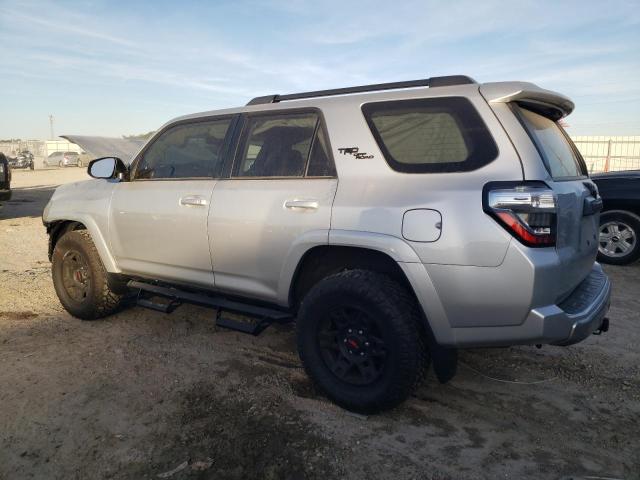 Image 2 of 2022 TOYOTA 4RUNNER SR5 PREMIUM 2022 with VIN JTERU5JR6N6075257