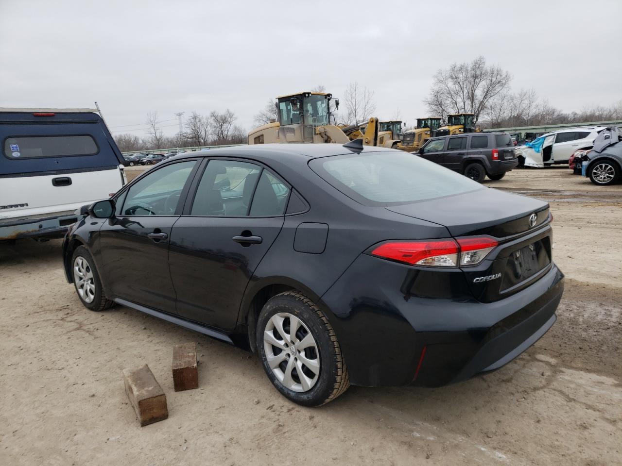 Изображение 2 2022 TOYOTA COROLLA LE 2022 с VIN 5YFEPMAE5NP326165
