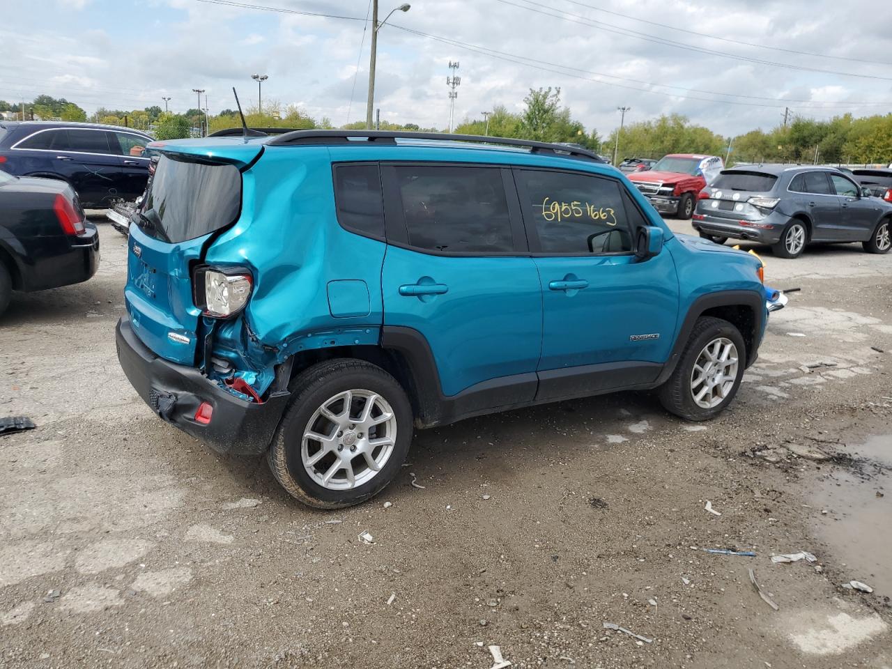 Image 3 of 2020 JEEP RENEGADE LATITUDE 2020 with VIN ZACNJBBB0LPL34540