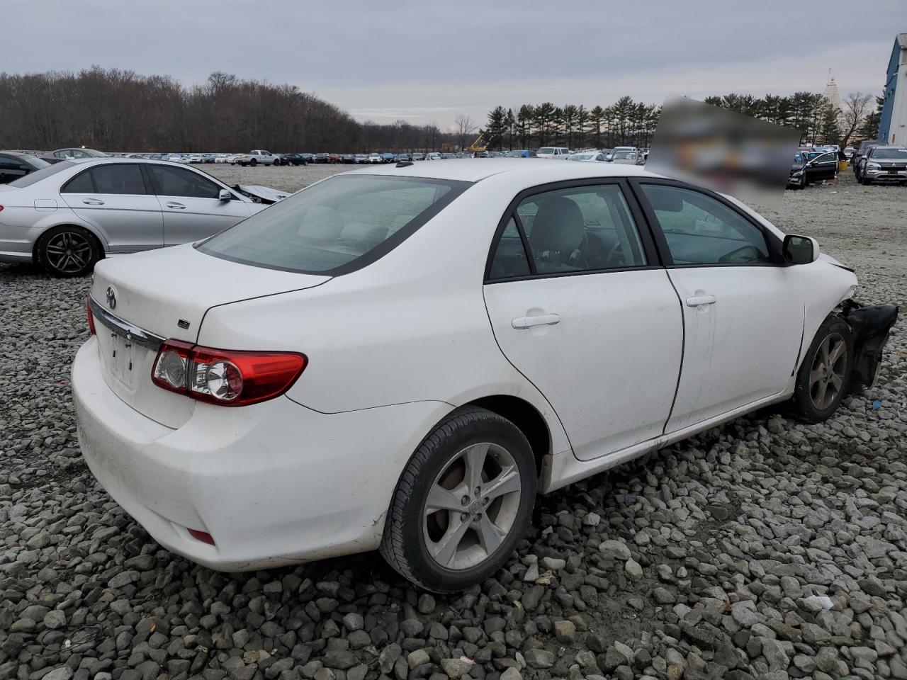 Image 3 of 2012 TOYOTA COROLLA BASE 2012 with VIN 2T1BU4EE8CC905458