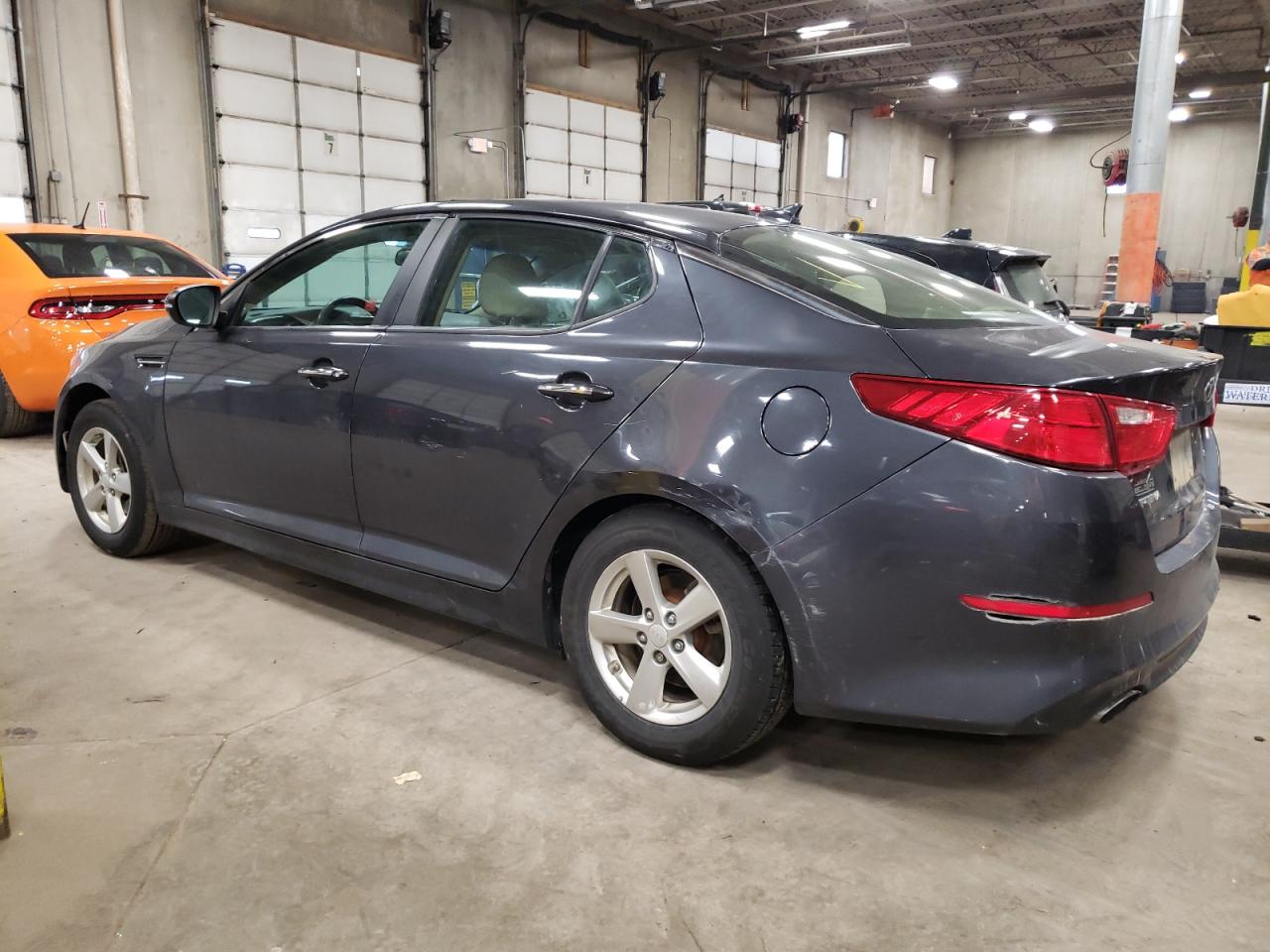 Изображение 2 2015 KIA OPTIMA LX 2015 с VIN 5XXGM4A79FG502681