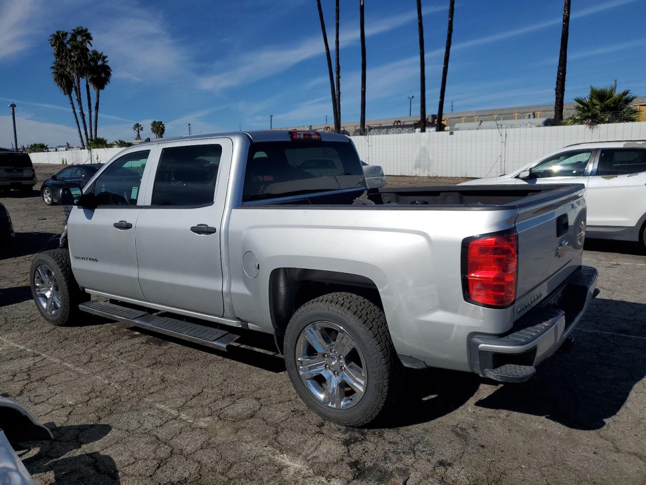 Image 2 of 2018 CHEVROLET SILVERADO C1500 CUSTOM 2018 with VIN 3GCPCPEC8JG117842