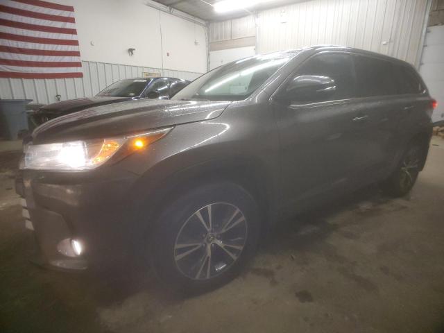 Изображение 2018 TOYOTA HIGHLANDER LE 2018