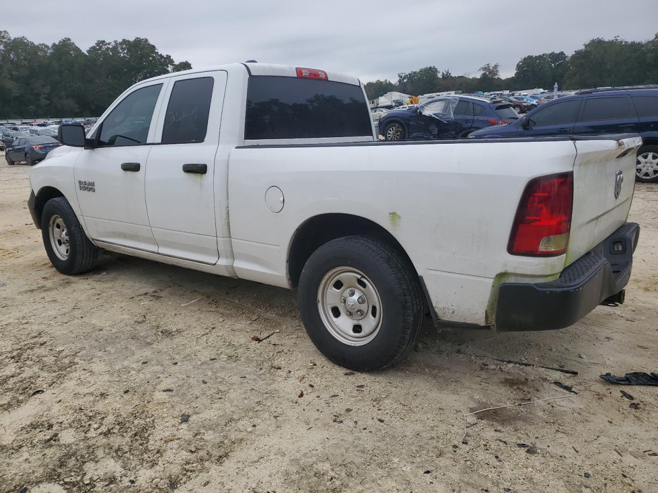 Obraz 2 z 2015 RAM 1500 ST 2015 z VIN 1C6RR6FGXFS580785