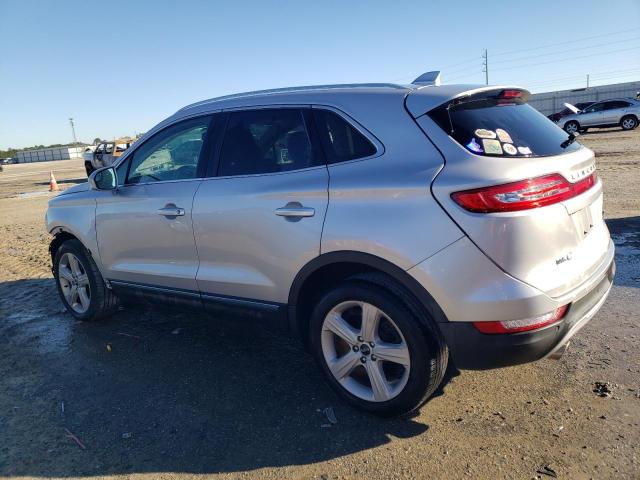 Obraz 2 z 2017 LINCOLN MKC PREMIERE 2017 z VIN 5LMCJ1C99HUL13782