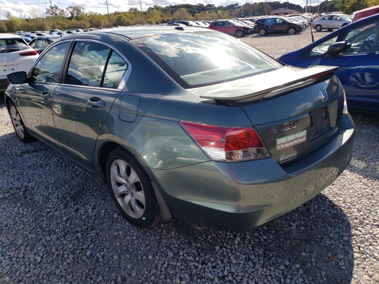 Obraz 2 z Honda Accord Exl 2008 z VIN 1HGCP26888A143481