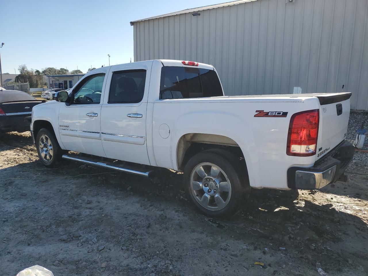 Image 2 of 2010 GMC SIERRA C1500 SLE 2010 with VIN 3GTRCVE09AG239774