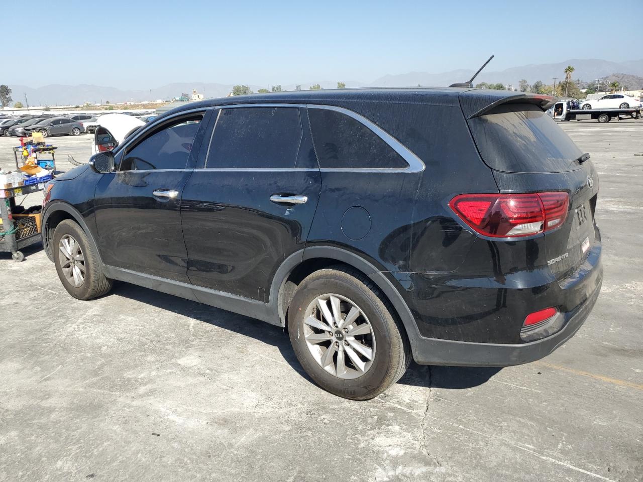 Image 2 of 2020 KIA SORENTO L 2020 with VIN 5XYPG4A33LG711636