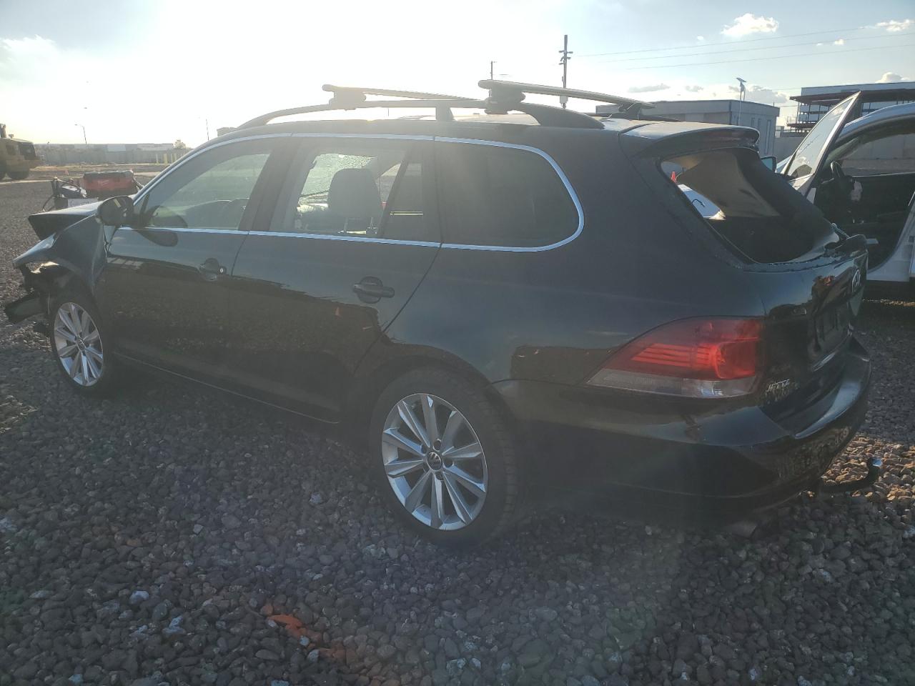 Image 2 of 2014 VOLKSWAGEN JETTA TDI 2014 with VIN 3VWPL7AJ3EM623149