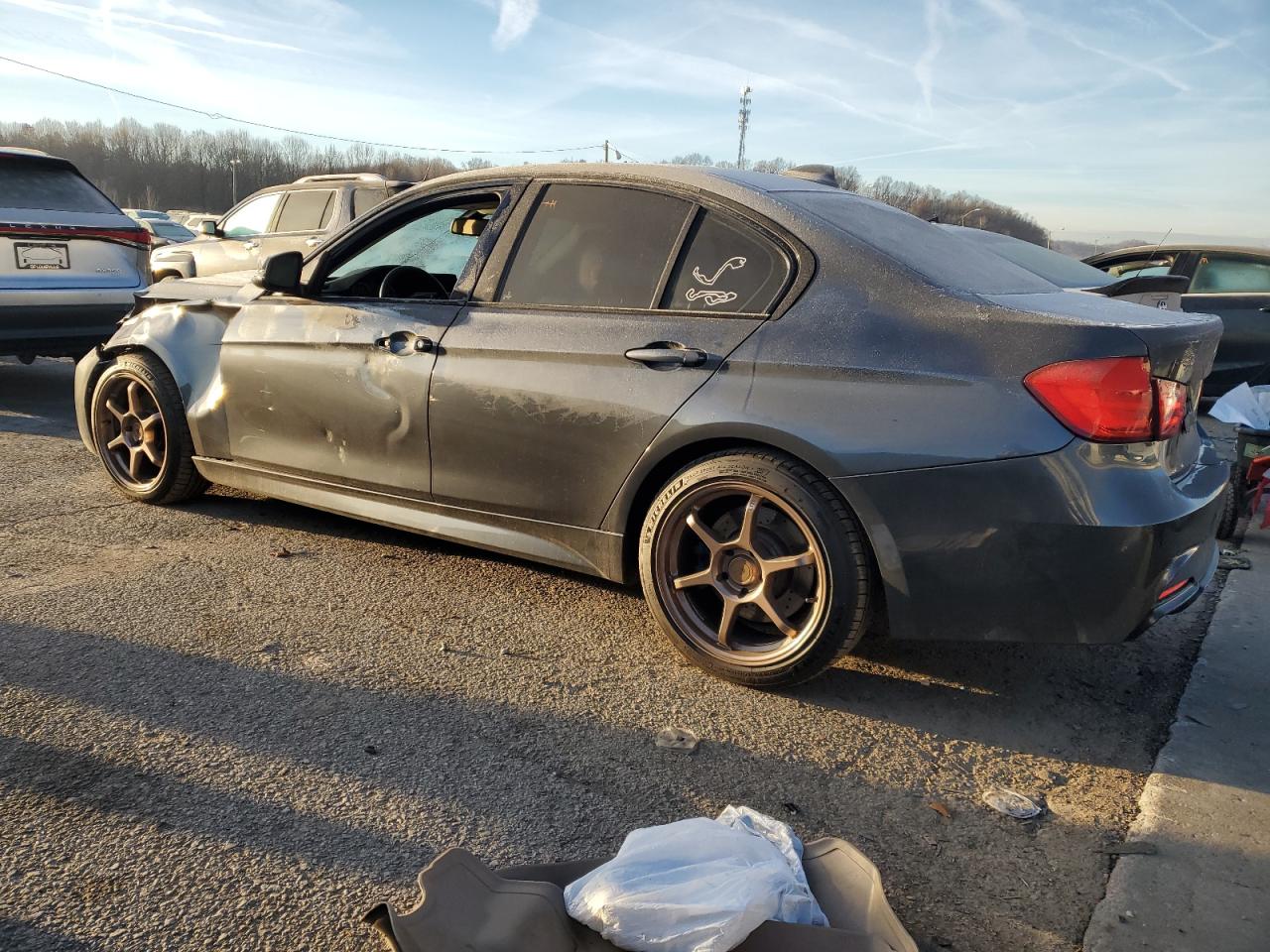 Obraz 2 z 2014 BMW 335 XI 2014 z VIN WBA3B9C58EP458545
