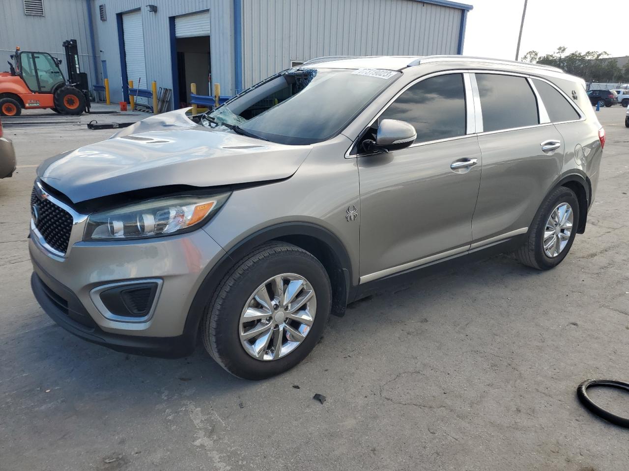 Obraz 1 z 2017 KIA SORENTO LX 2017 z VIN 5XYPG4A30HG273293
