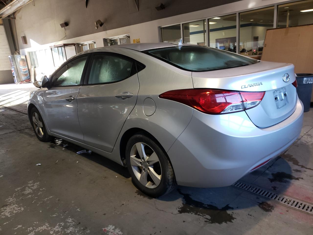 Image 2 of 2012 HYUNDAI ELANTRA GLS 2012 with VIN KMHDH4AE2CU466128