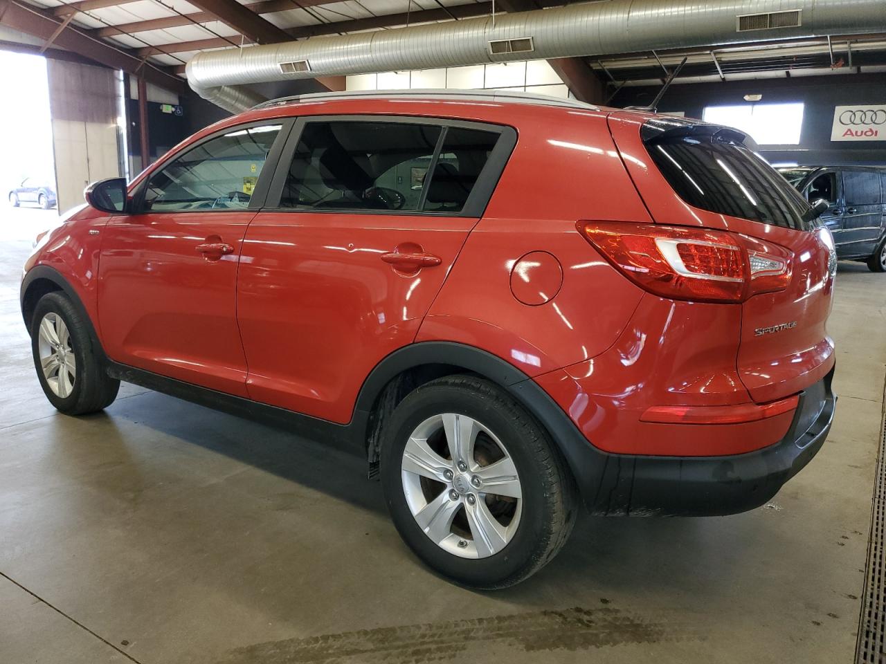 Изображение 2 2011 KIA SPORTAGE LX 2011 с VIN KNDPBCA22B7163737