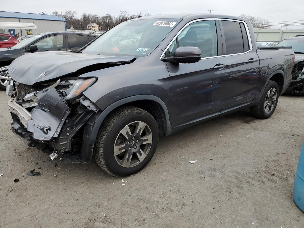 Изображение 1 2017 HONDA RIDGELINE RTL 2017 с VIN 5FPYK3F69HB025218