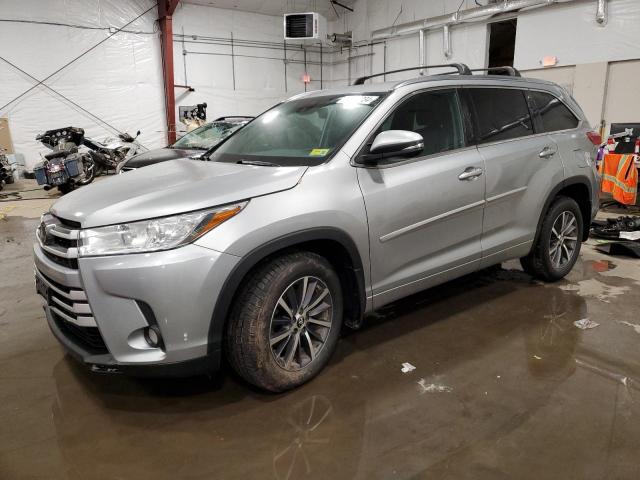 Obraz 1 z 2018 TOYOTA HIGHLANDER SE 2018 z VIN 5TDJZRFHXJS523908