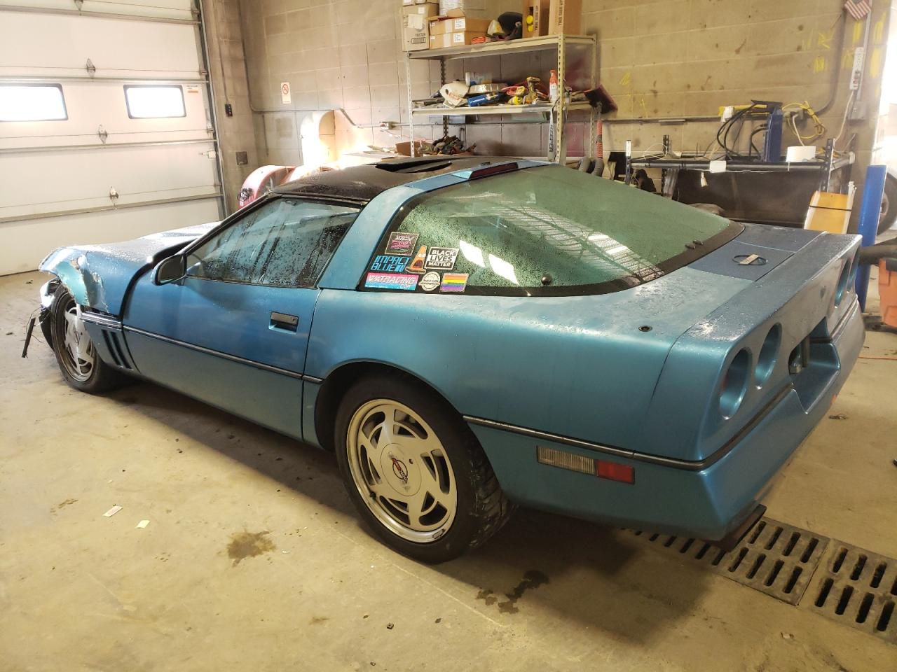 Image 2 of 1989 CHEVROLET CORVETTE  1989 with VIN 1G1YY2180K5124182