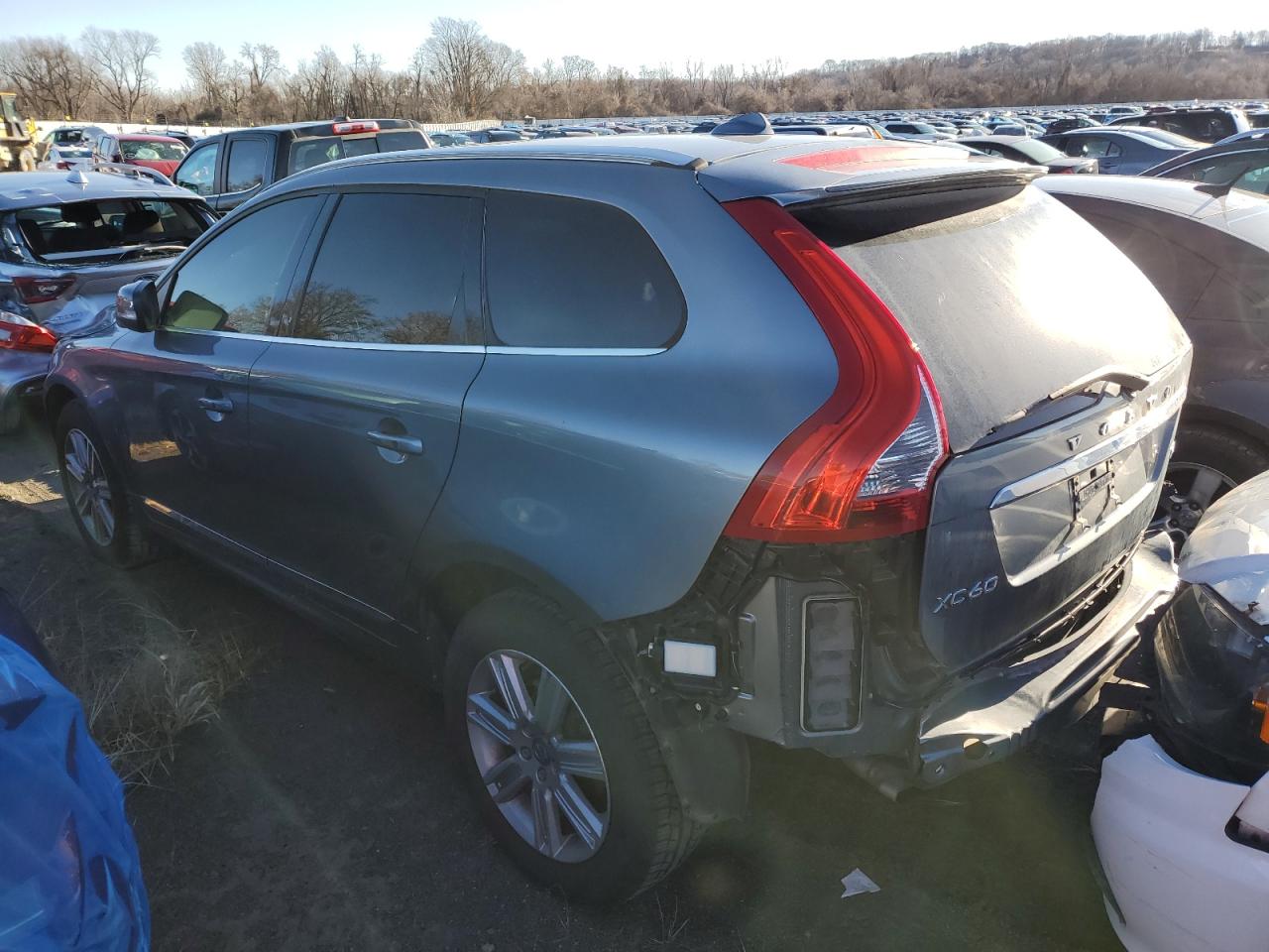 Obraz 2 z 2017 VOLVO XC60 T5 INSCRIPTION 2017 z VIN YV440MDU2H2120207