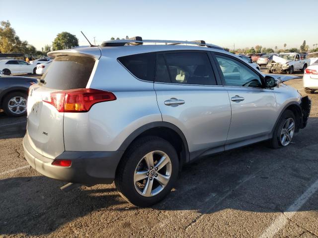Obraz 3 z 2015 TOYOTA RAV4 XLE 2015 z VIN 2T3WFREV1FW155419