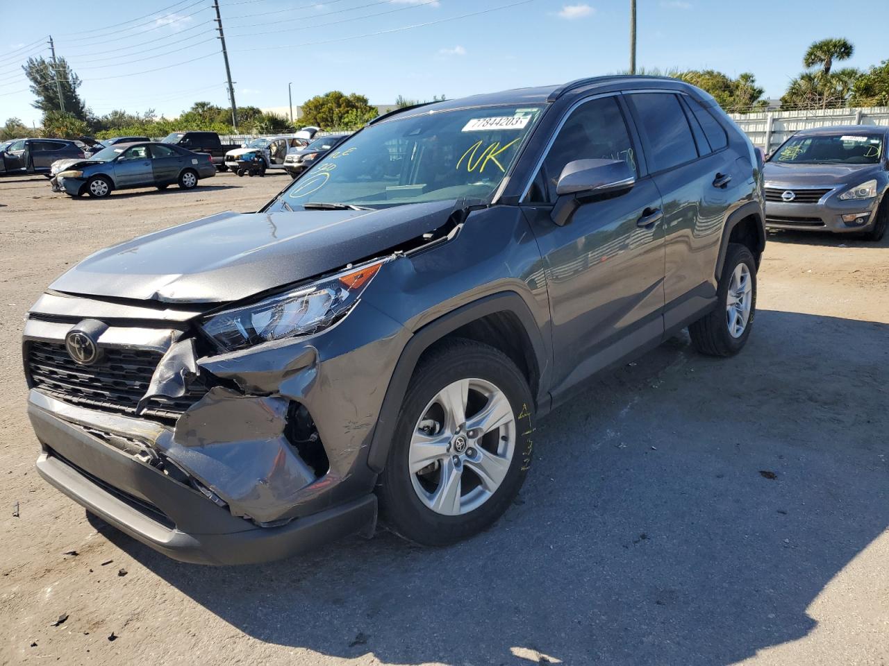 2021 TOYOTA RAV4 XLE 2021 image
