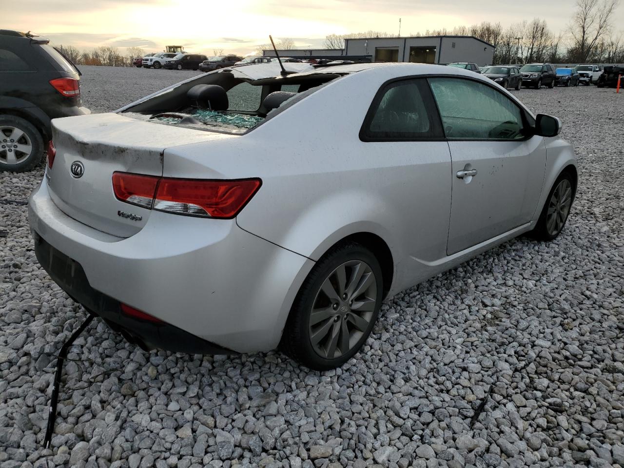 Изображение 3 2013 KIA FORTE SX 2013 с VIN KNAFW6A39D5665859