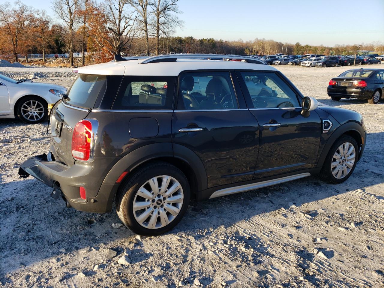 Obraz 3 z 2019 MINI COOPER S COUNTRYMAN 2019 z VIN WMZYT3C51K3E95543