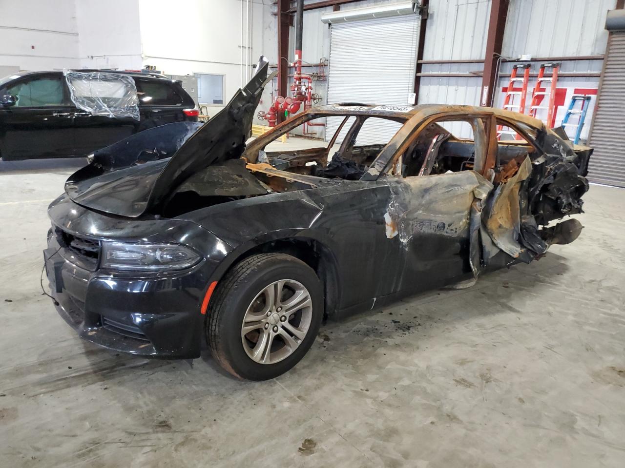 Изображение 1 2020 DODGE CHARGER SXT 2020 с VIN 2C3CDXBG1LH143709