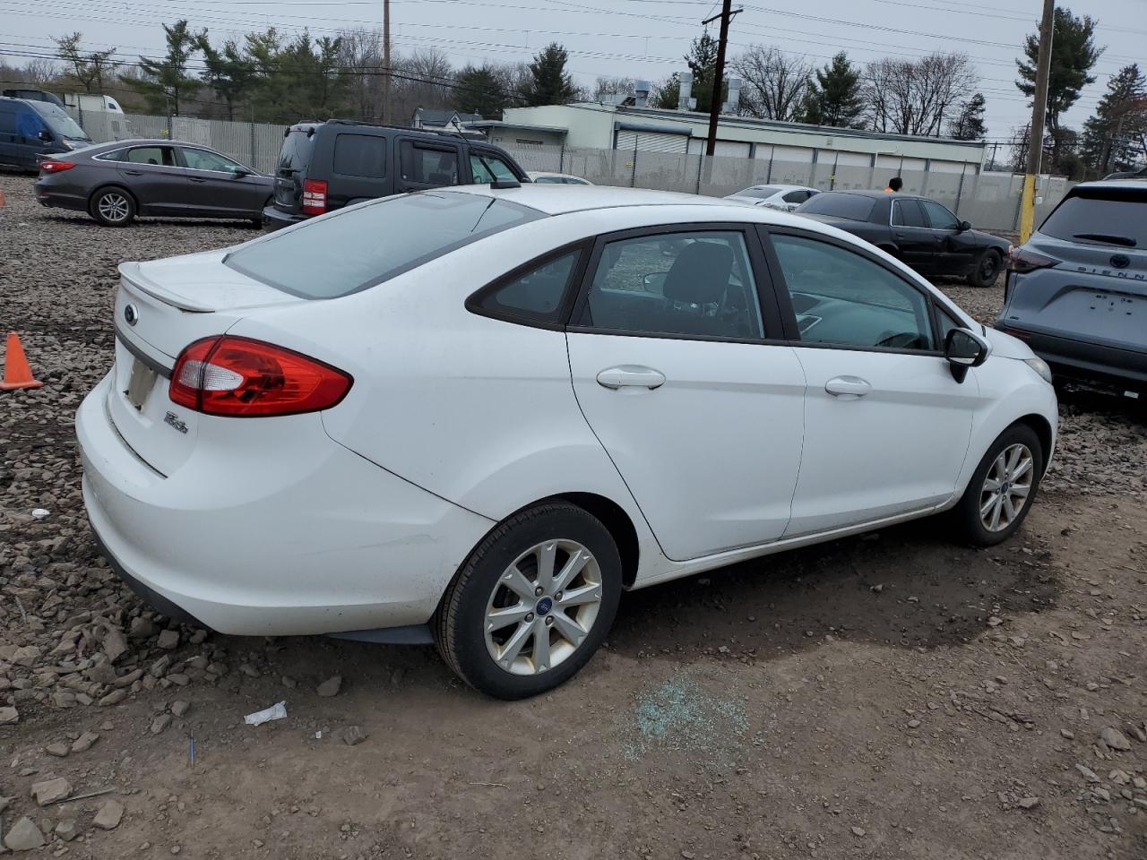 Image 3 of 2012 FORD FIESTA SE 2012 with VIN 3FADP4BJXCM186146