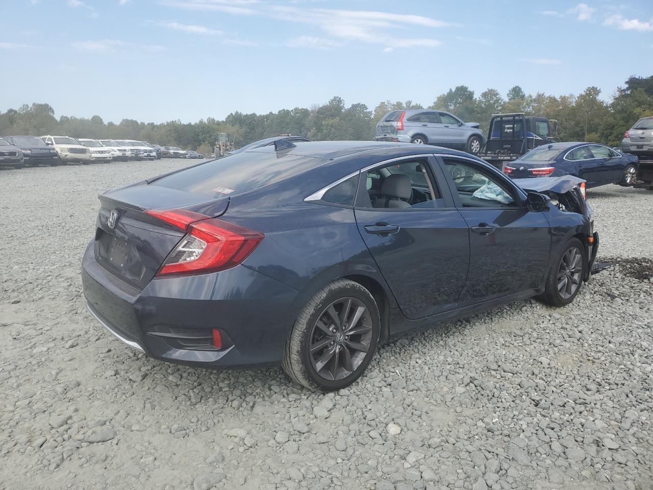 Image 3 of Honda Civic Ex 2019 with VIN 19XFC1F37KE016215