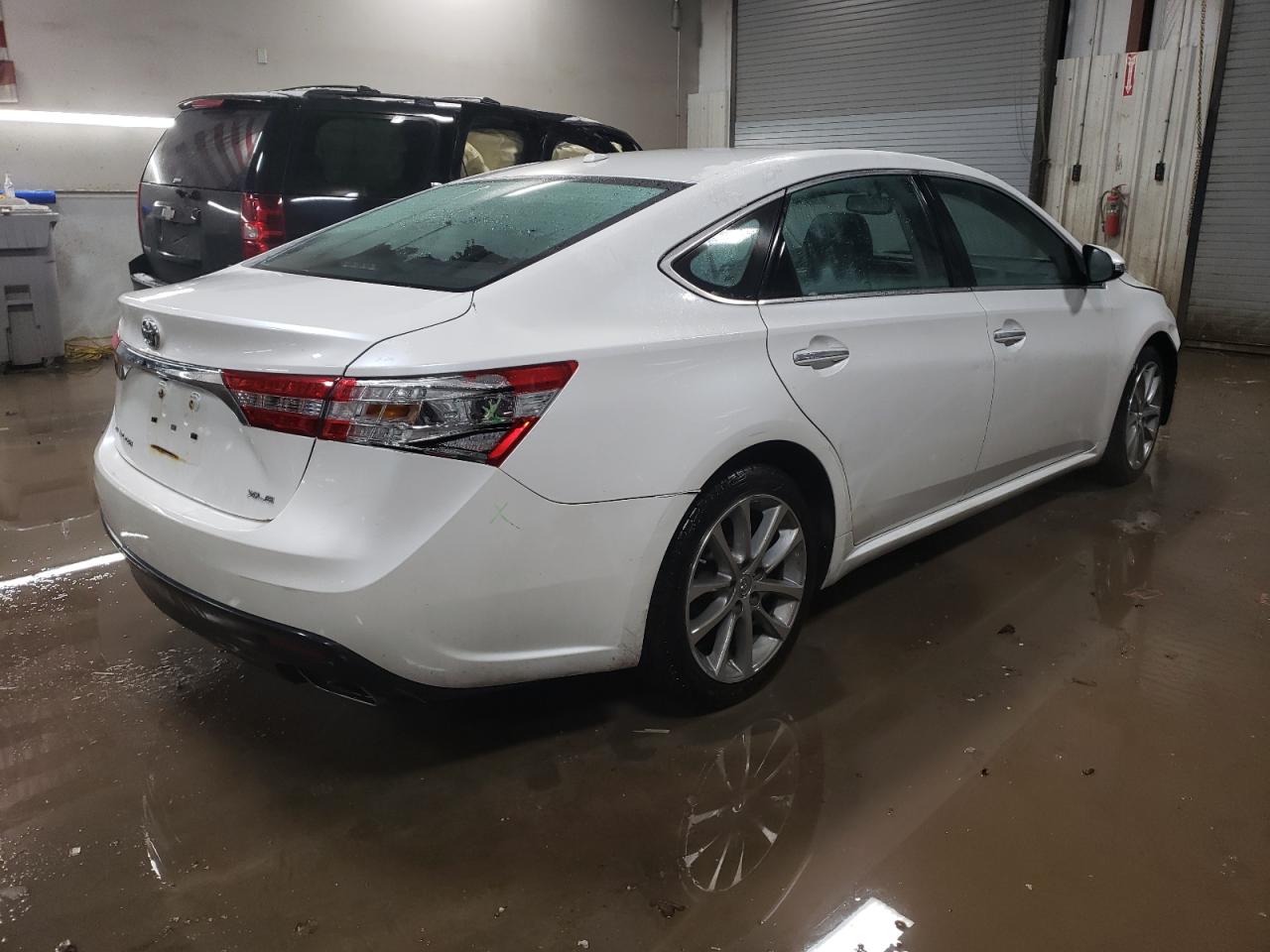 Obraz 3 z 2014 TOYOTA AVALON BASE 2014 z VIN 4T1BK1EB7EU101180