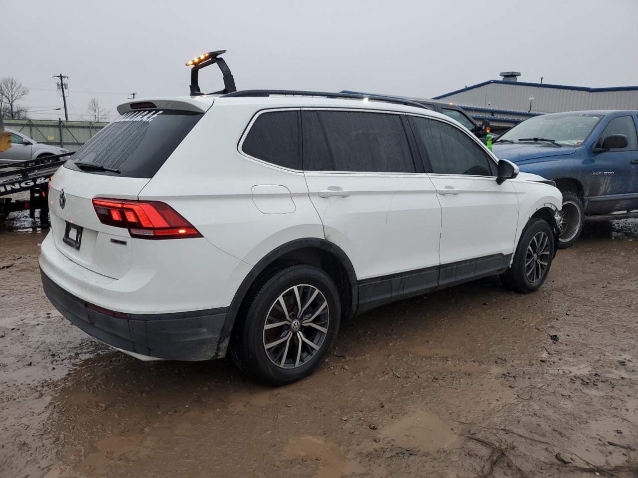 Изображение 3 2019 VOLKSWAGEN TIGUAN SE 2019 с VIN 3VV2B7AX2KM064968