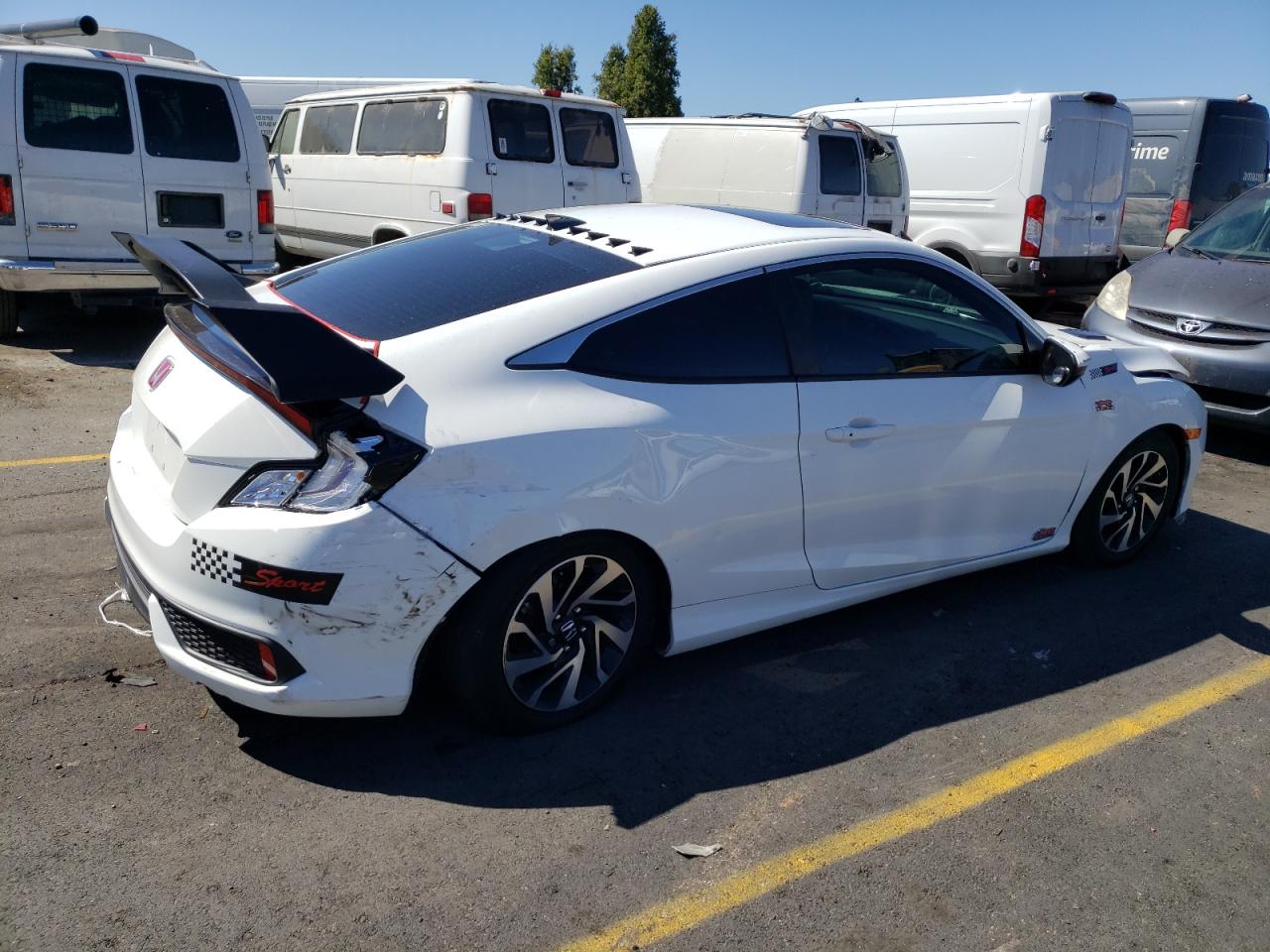 Image 3 of 2018 HONDA CIVIC LX 2018 with VIN 2HGFC4B02JH300028