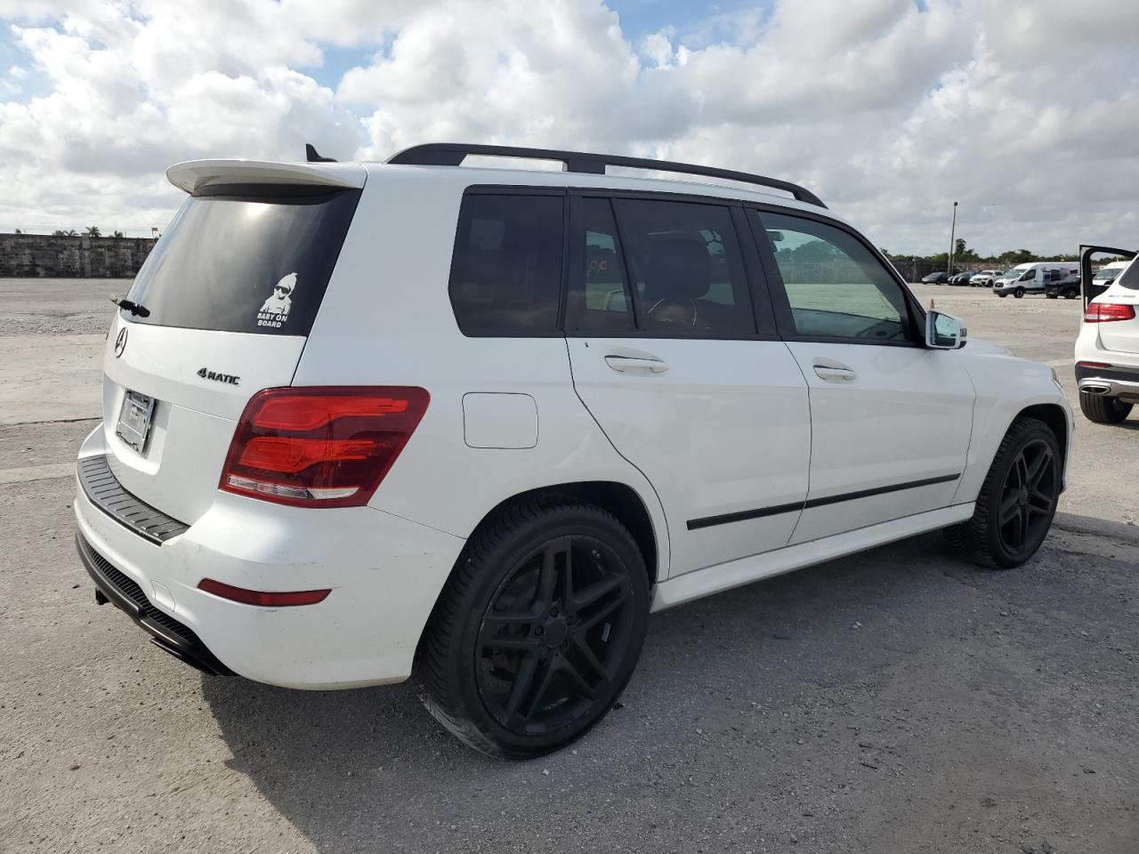 Obraz 3 z 2015 MERCEDES-BENZ GLK 350 4MATIC 2015 z VIN WDCGG8JB2FG344559