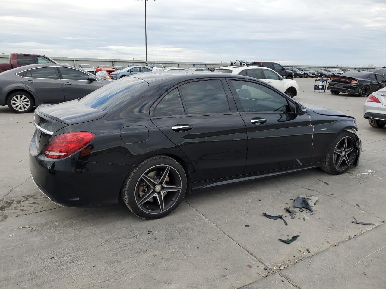 Obraz 3 z 2016 MERCEDES-BENZ C 450 4MATIC AMG 2016 z VIN 55SWF6EB2GU106384