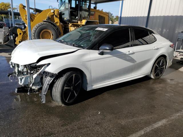 Изображение 1 2020 TOYOTA CAMRY XSE 2020 с VIN 4T1K61AK3LU360112