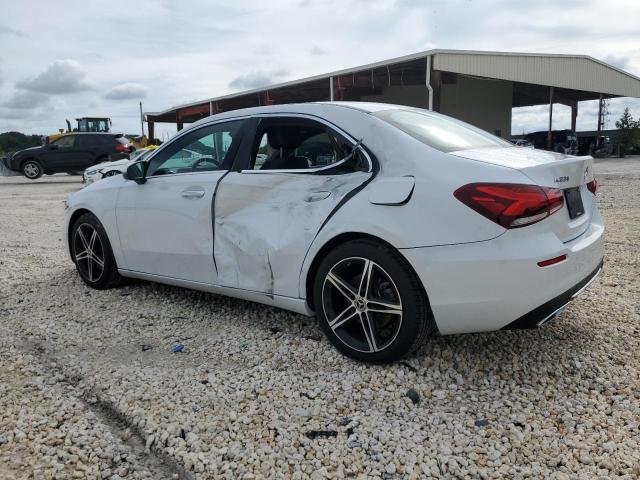 Image 2 of 2019 MERCEDES-BENZ A 220 2019 with VIN WDD3G4EB0KW035752