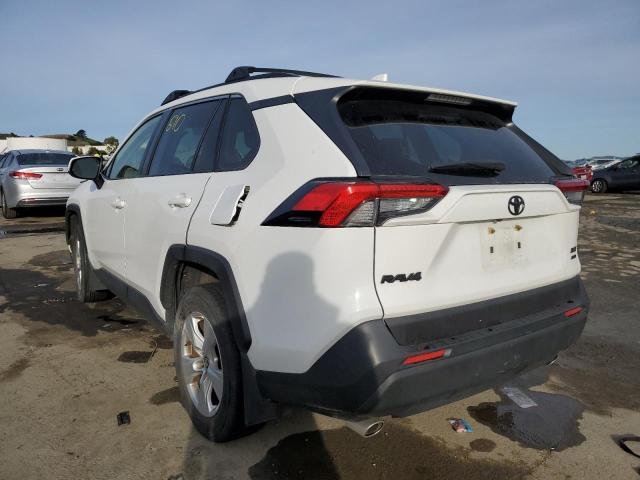 Изображение 2 2020 TOYOTA RAV4 XLE 2020 с VIN JTMP1RFV9LD063467