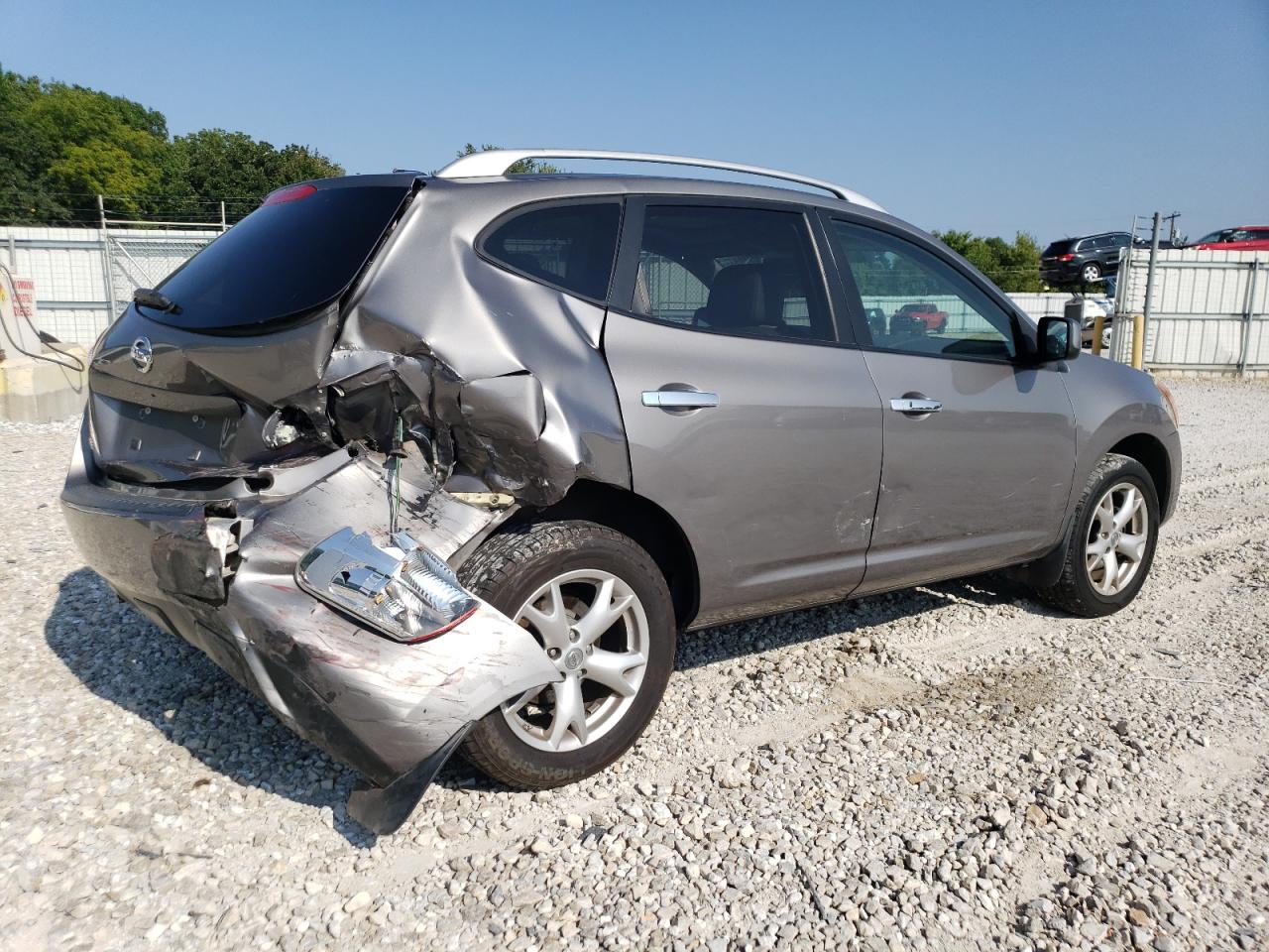 Image 3 of 2010 NISSAN ROGUE S 2010 with VIN JN8AS5MVXAW606085